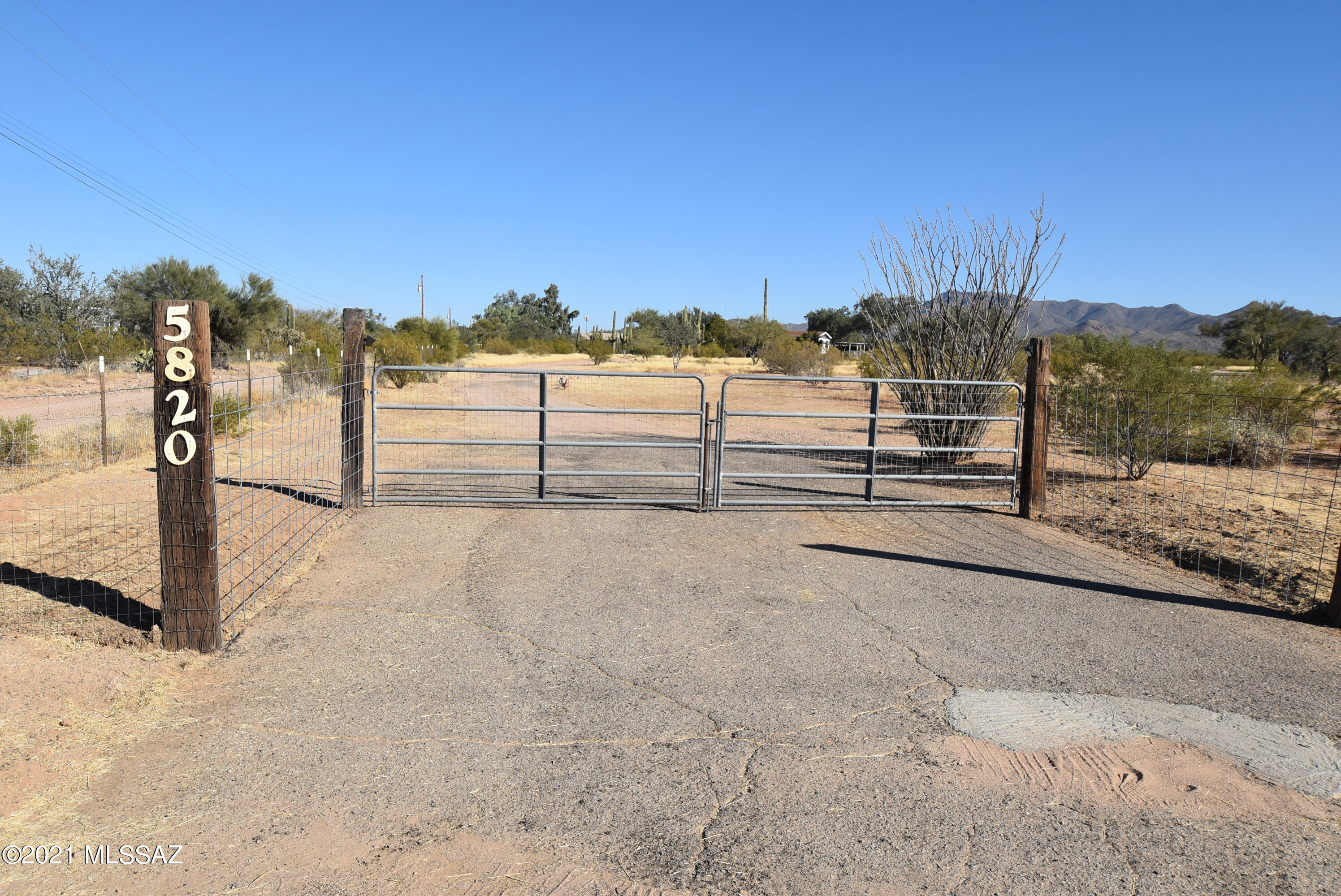 5820 North Chaparral Road Tucson, AZ 85743 - Photo 21 of 50