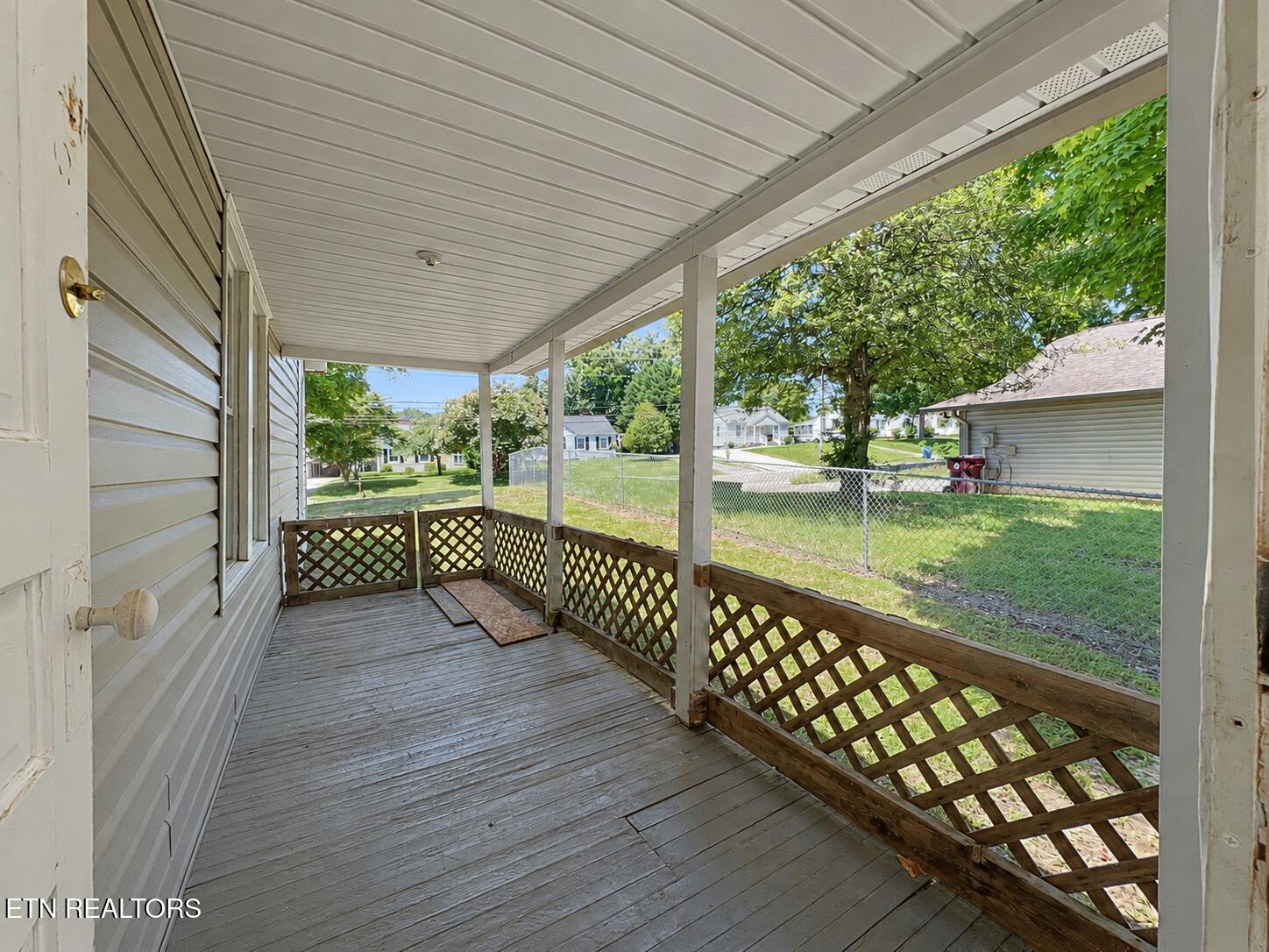 1732 North Wright Road Alcoa, TN 37701 - Photo 14 of 26 Outdoor Patio