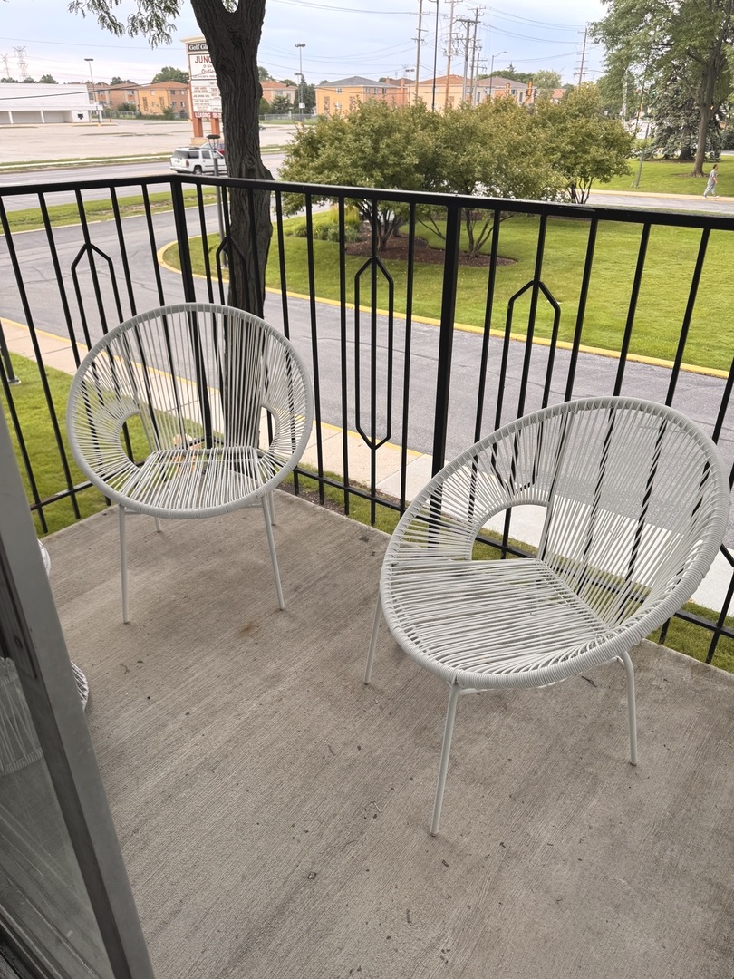 9009 Golf Road, Unit 2G Des Plaines, IL 60016 - Photo 33 of 35
