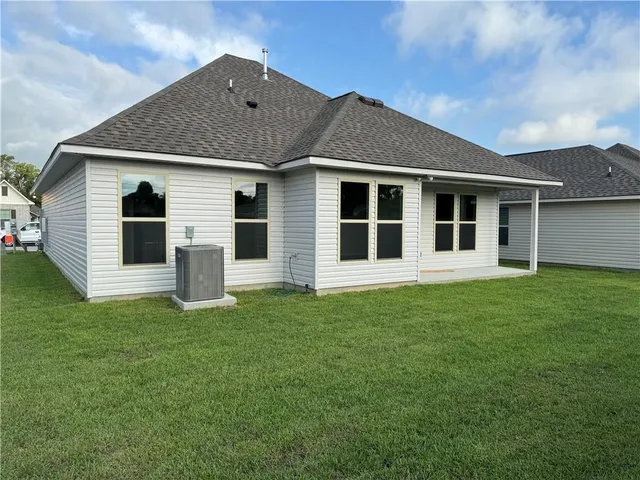 $2,100 | 1511 Javez Street, Marrero, LA 70072