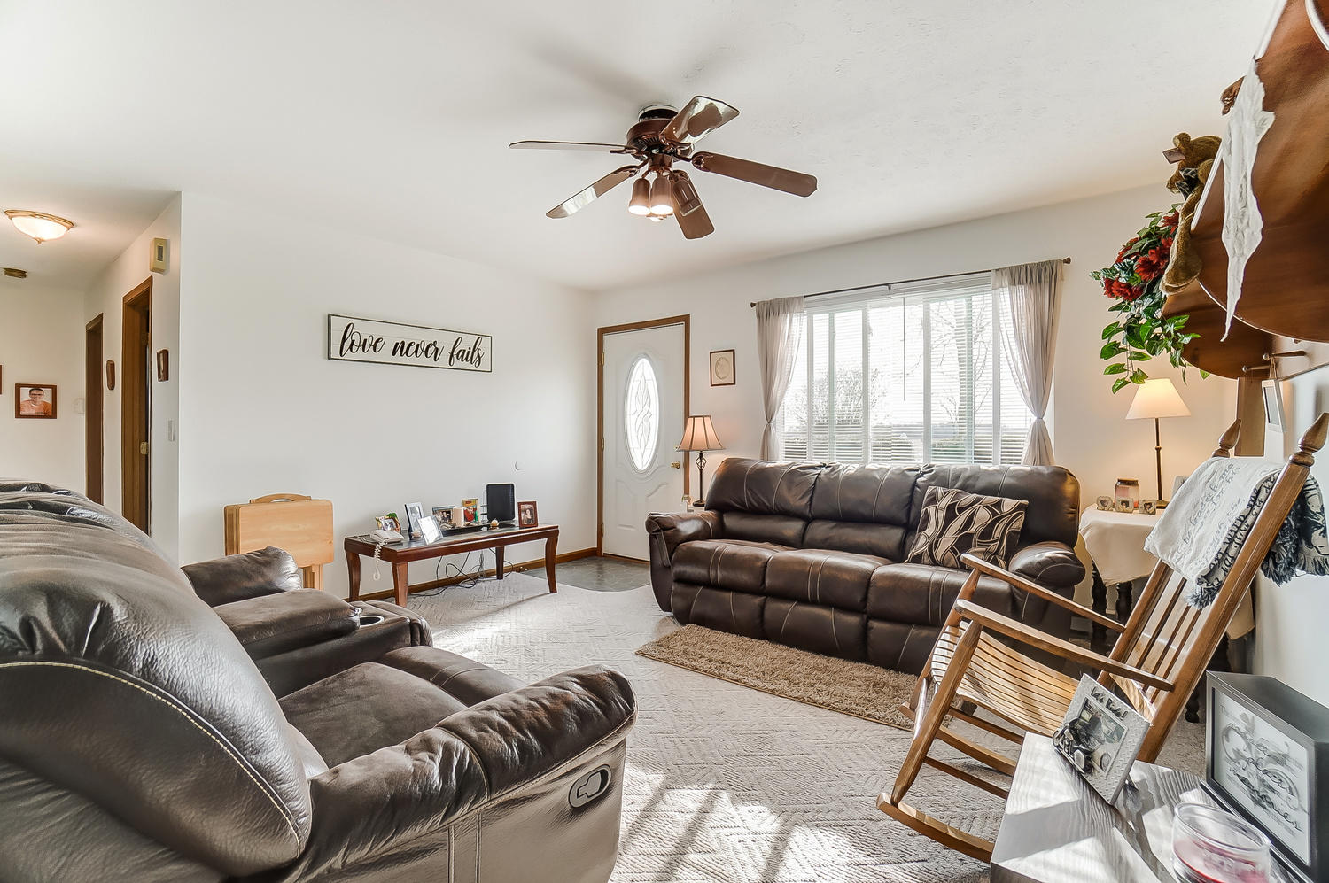 388 West Sparrow Road Springfield, OH 45502 - Photo 8 of 41