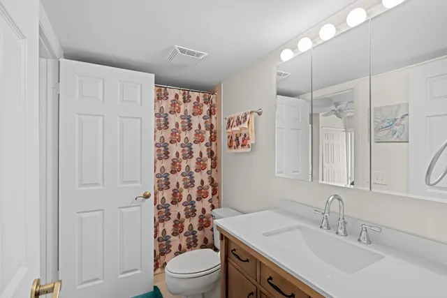 $525,000 | 6735 Canary Palm Circle, Boca Raton, FL 33433