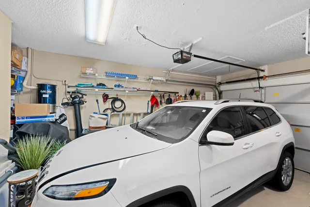 $525,000 | 6735 Canary Palm Circle, Boca Raton, FL 33433