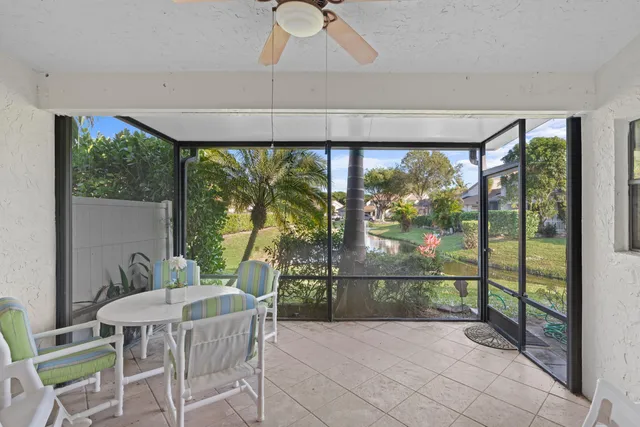 $525,000 | 6735 Canary Palm Circle, Boca Raton, FL 33433