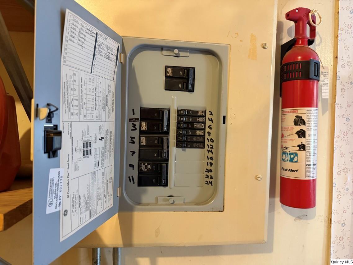 1005 South 5th Street Quincy, IL 62301 - Photo 10 of 16