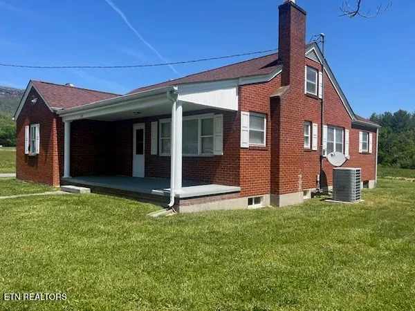 $174,000 | 254 Red Clover Loop, Ewing, VA 24248
