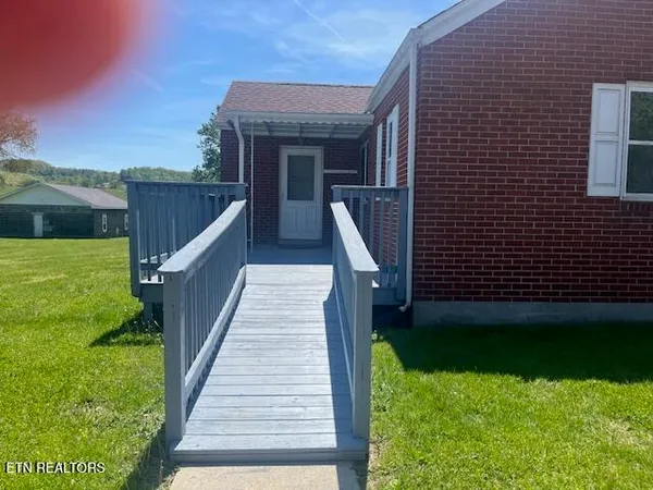 $174,000 | 254 Red Clover Loop, Ewing, VA 24248
