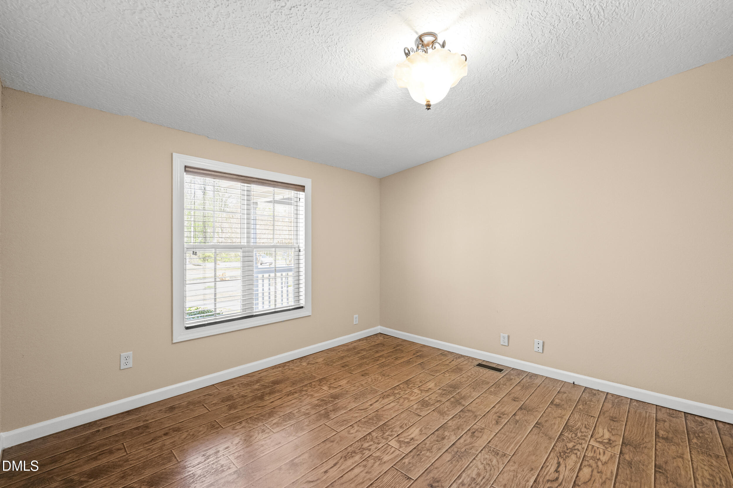 221 Pinkney Church Road Fremont, NC 27830 - Photo 24 of 36 an empty room with a window
