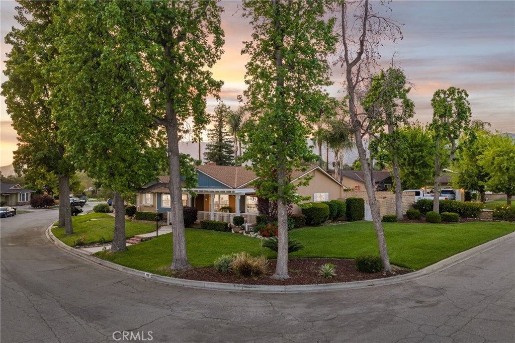 222 South Wagonwheel Road Glendora, CA 91741 - Photo 14 of 70