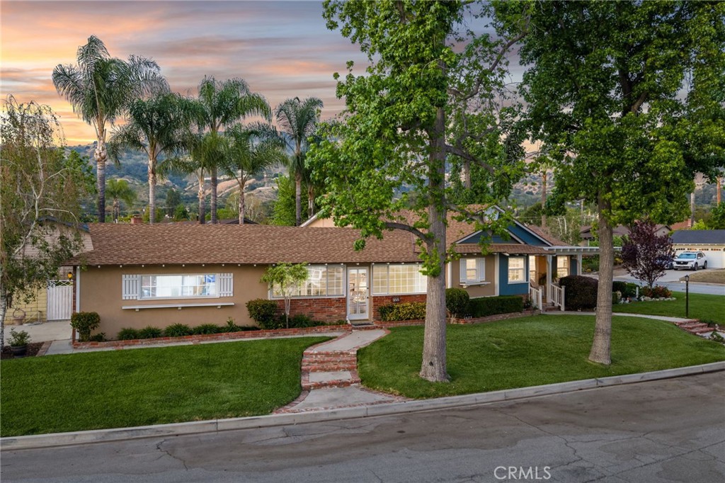 222 South Wagonwheel Road Glendora, CA 91741 - Photo 9 of 70
