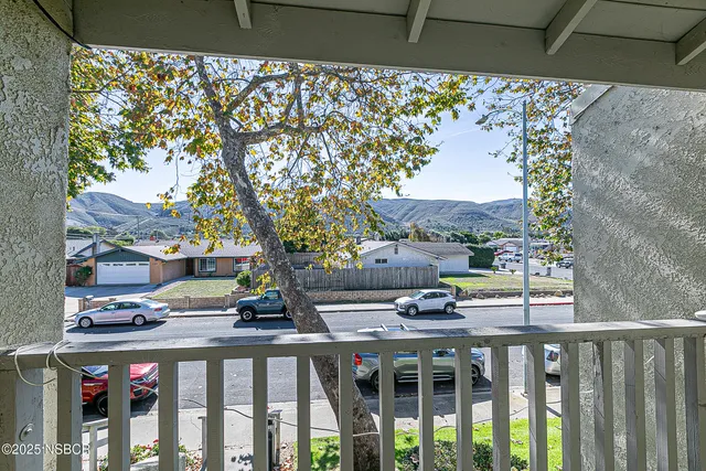 $349,000 | 1105 West Cypress Avenue, Unit D, Lompoc, CA 93436