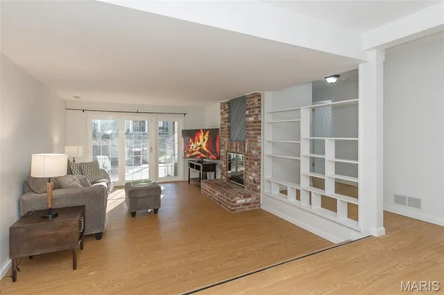 $350,000 | 2361 Claymoor Drive, Chesterfield, MO 63017