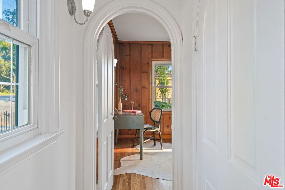2000 Ridgeview Avenue Los Angeles, CA 90041 - Photo 19 of 50 a view of living room