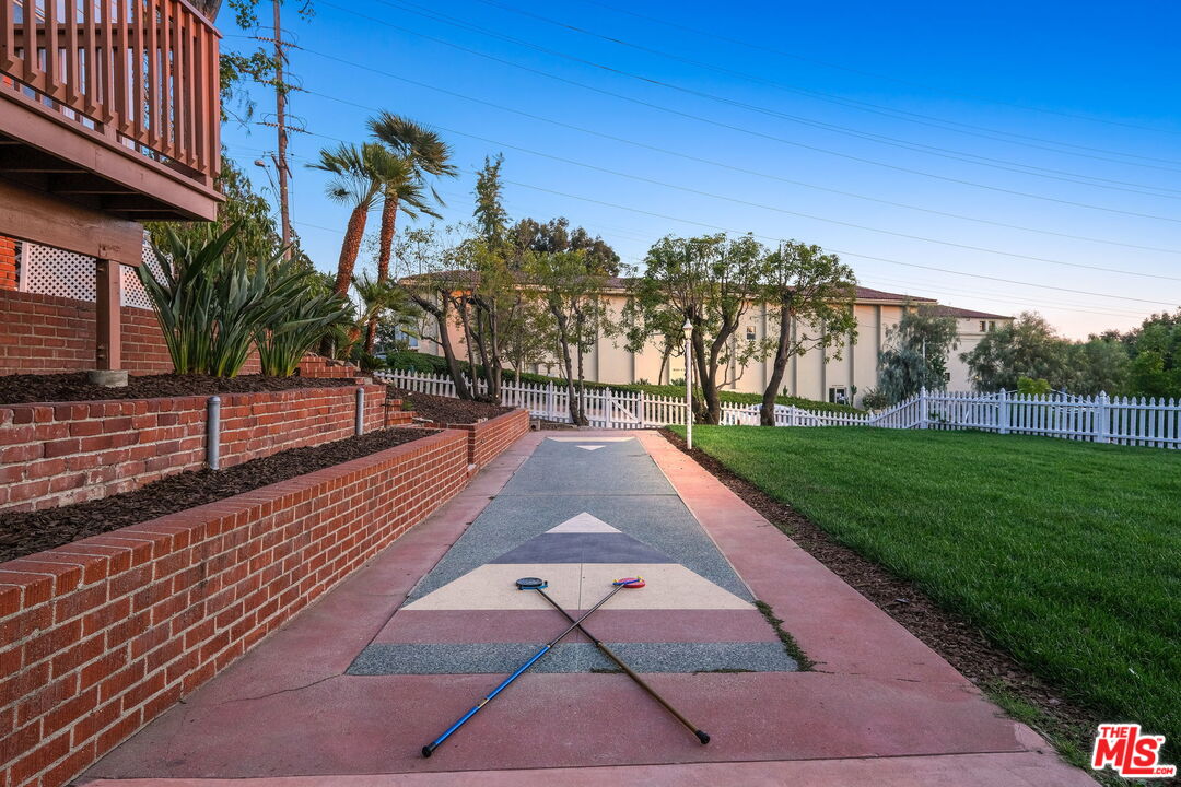 2000 Ridgeview Avenue Los Angeles, CA 90041 - Photo 48 of 50 a view of park with large trees