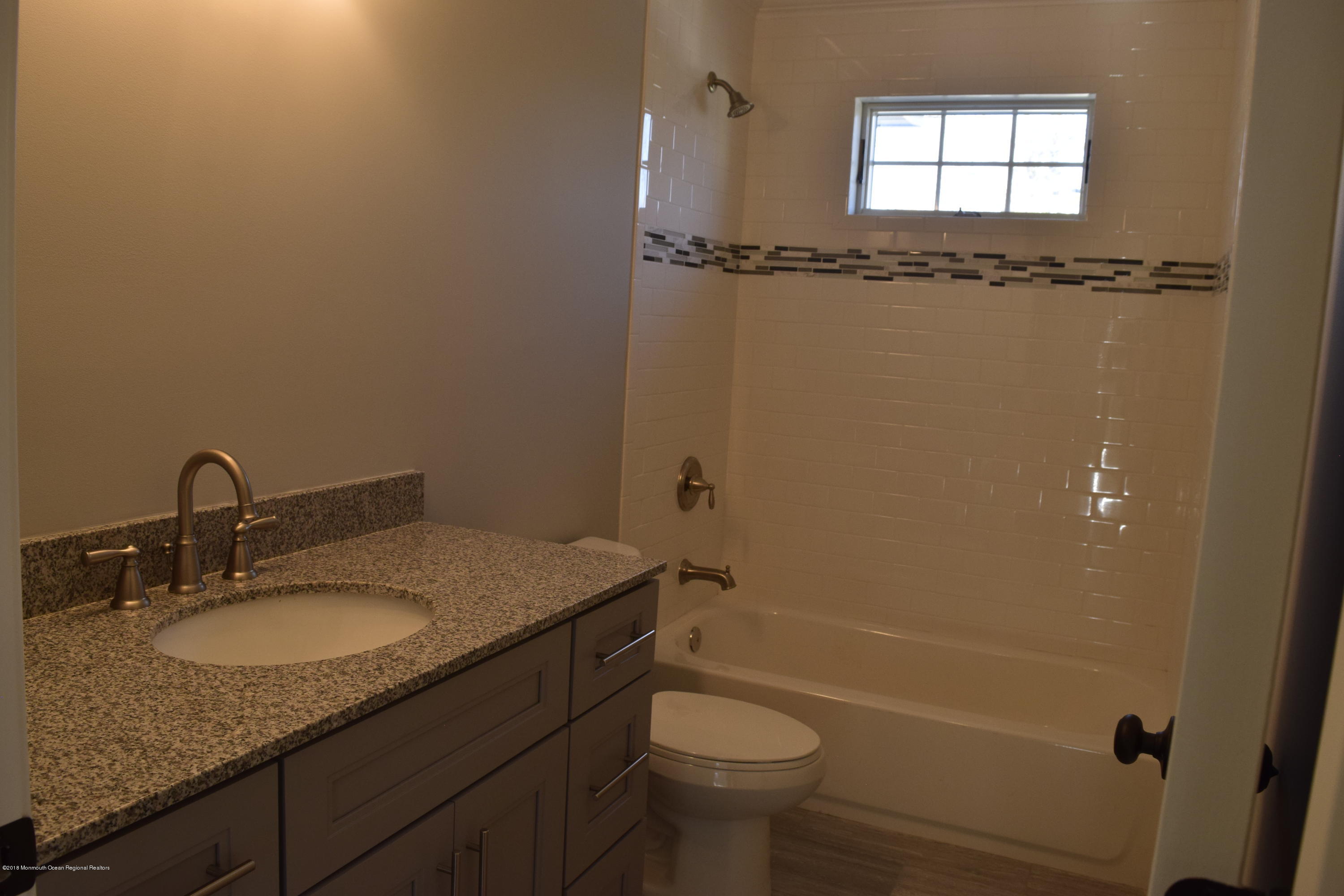 829 Partridge Run Point Pleasant, NJ 08742 - Photo 16 of 31 Full Bath