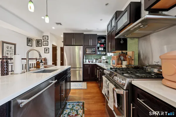 $4,225 | 591 Orange Street, Unit 1, New Haven, CT 06511