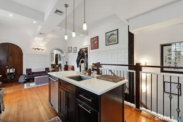 $4,225 | 591 Orange Street, Unit 1, New Haven, CT 06511