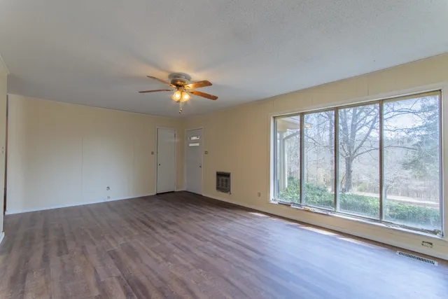 $189,900 | 1293 22nd Highway, Michie, TN 38357