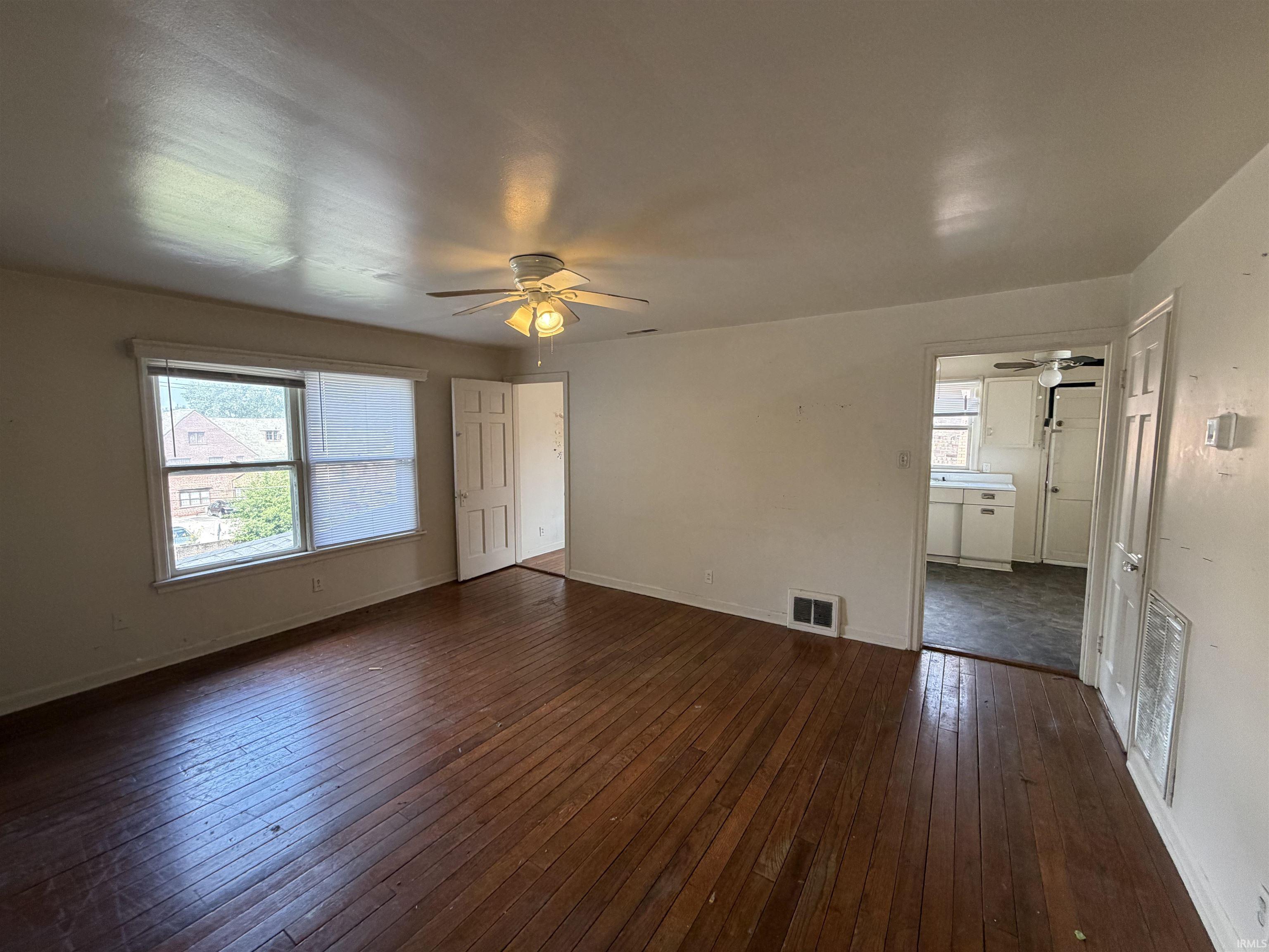 803 Southeast Riverside Drive Evansville, IN 47713 - Photo 17 of 28