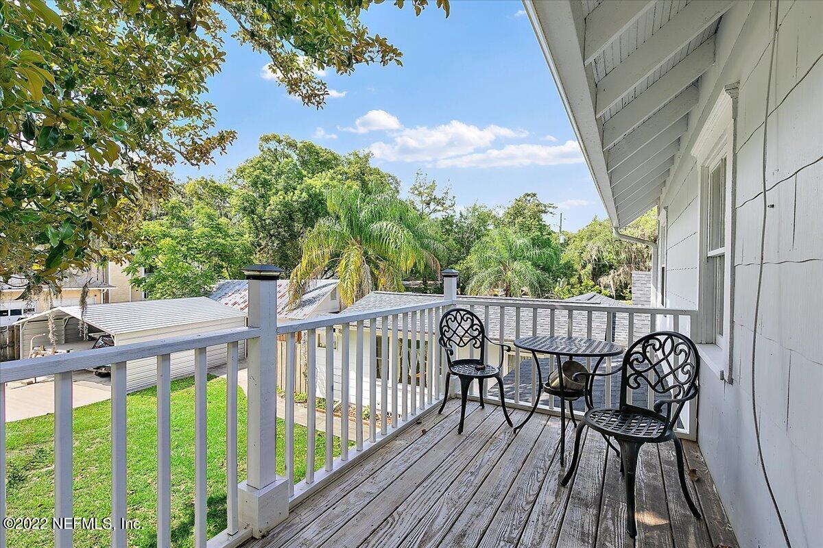 2704 Loretto Road Jacksonville, FL 32223 - Photo 13 of 38 25-Balcony