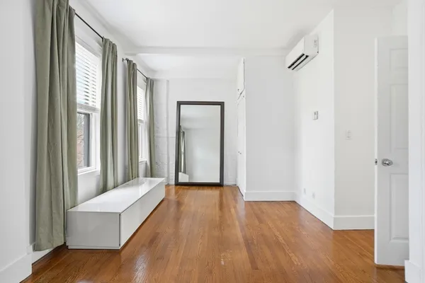$4,200 | 191 Warren Avenue, Unit 3, Boston, MA 02116