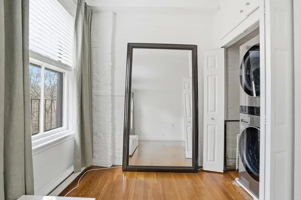 $4,200 | 191 Warren Avenue, Unit 3, Boston, MA 02116