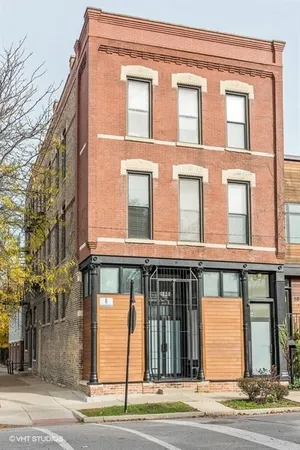 $2,500 | 1858 West Huron Street, Unit 2F, Chicago, IL 60622
