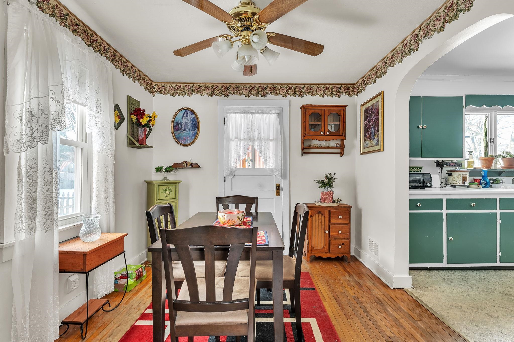 156 Woodbury Road Burlington, VT 05408 - Photo 14 of 31 Gallery Image 14
