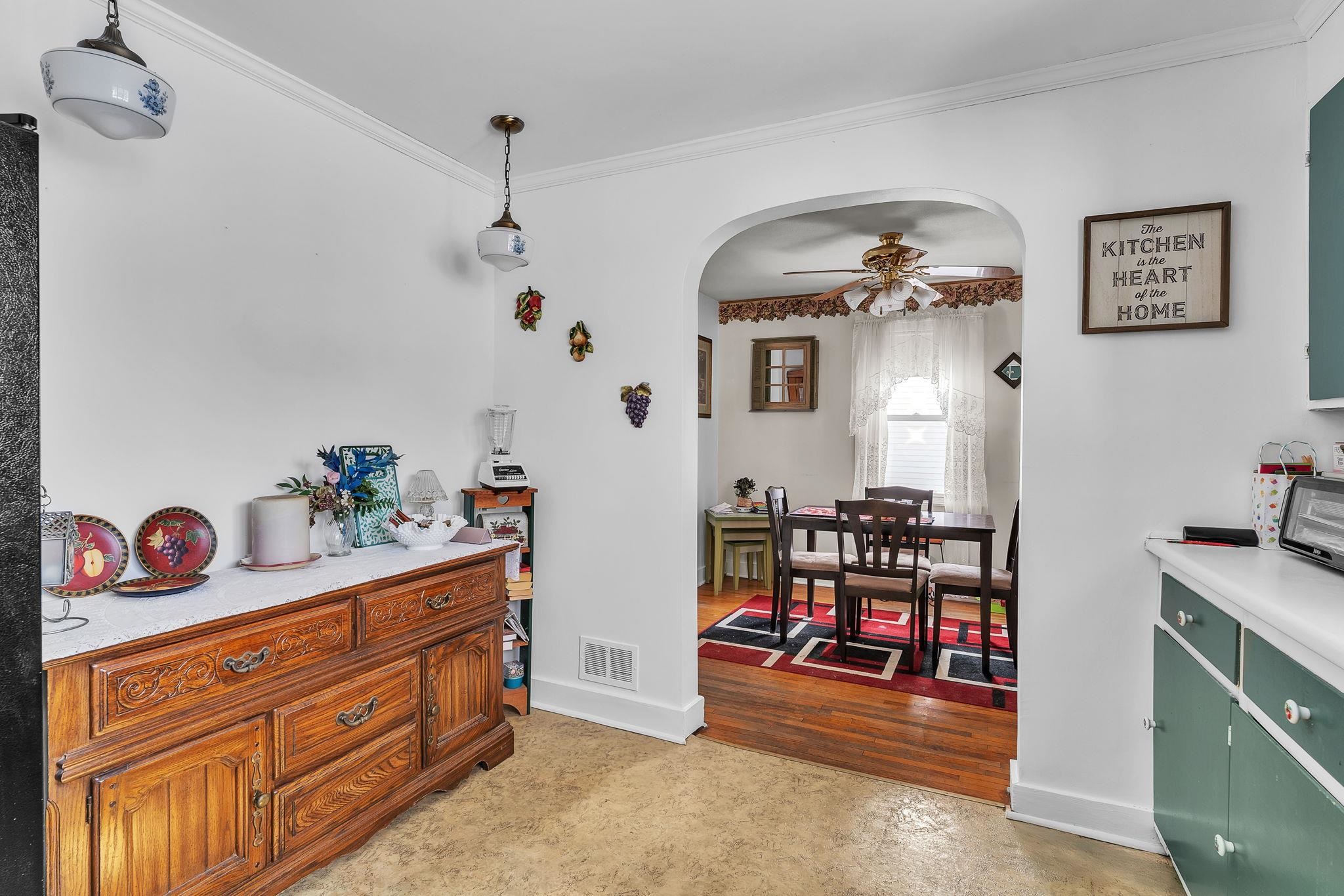 156 Woodbury Road Burlington, VT 05408 - Photo 10 of 31 Gallery Image 10