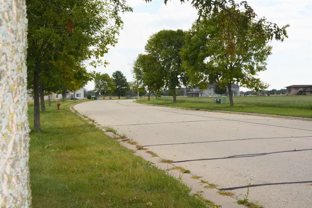 $85,900 | Lot 33 Sommerset Spring Green, Spring Green, WI 53588