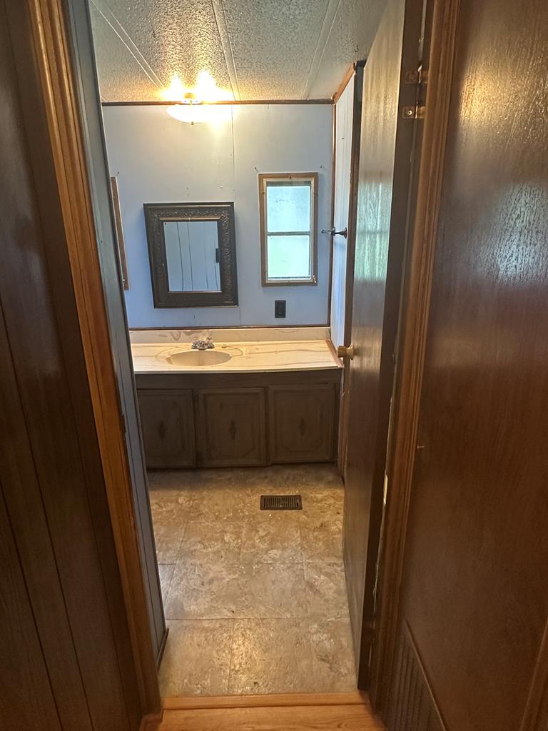 7879 Gatewood Road Fayetteville, WV 25840 - Photo 17 of 22 Gallery Image 17