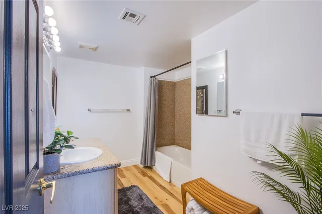 $2,400 | Undisclosed Address, Las Vegas, NV 89113