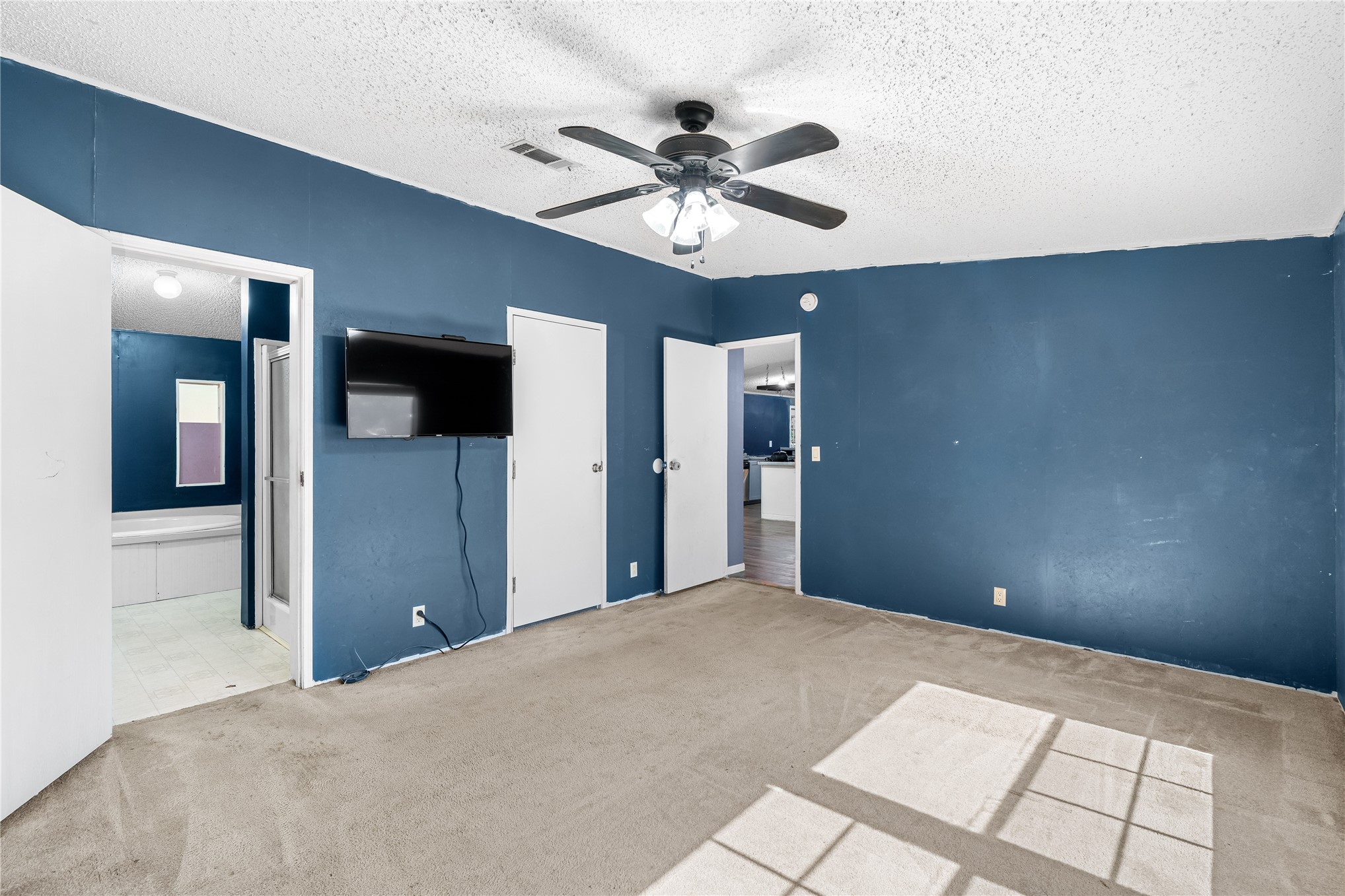 97209 Emerald Lane Yulee, FL 32097 - Photo 19 of 53 Master Bedroom