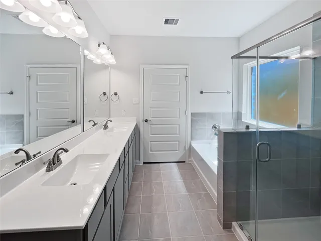 $465,780 | 10902 Amador Peak Drive, Iowa Colony, TX 77583