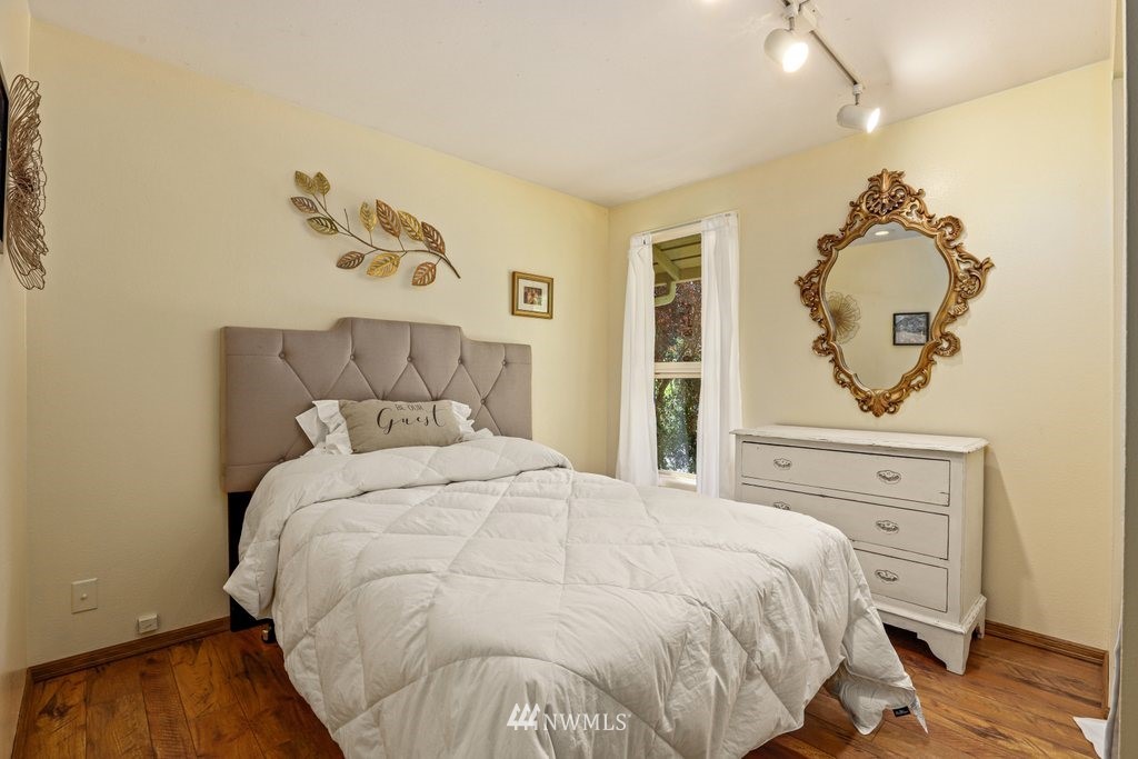 2123 171st Place Southeast Bothell, WA 98012 - Photo 19 of 29 Gallery Image 19