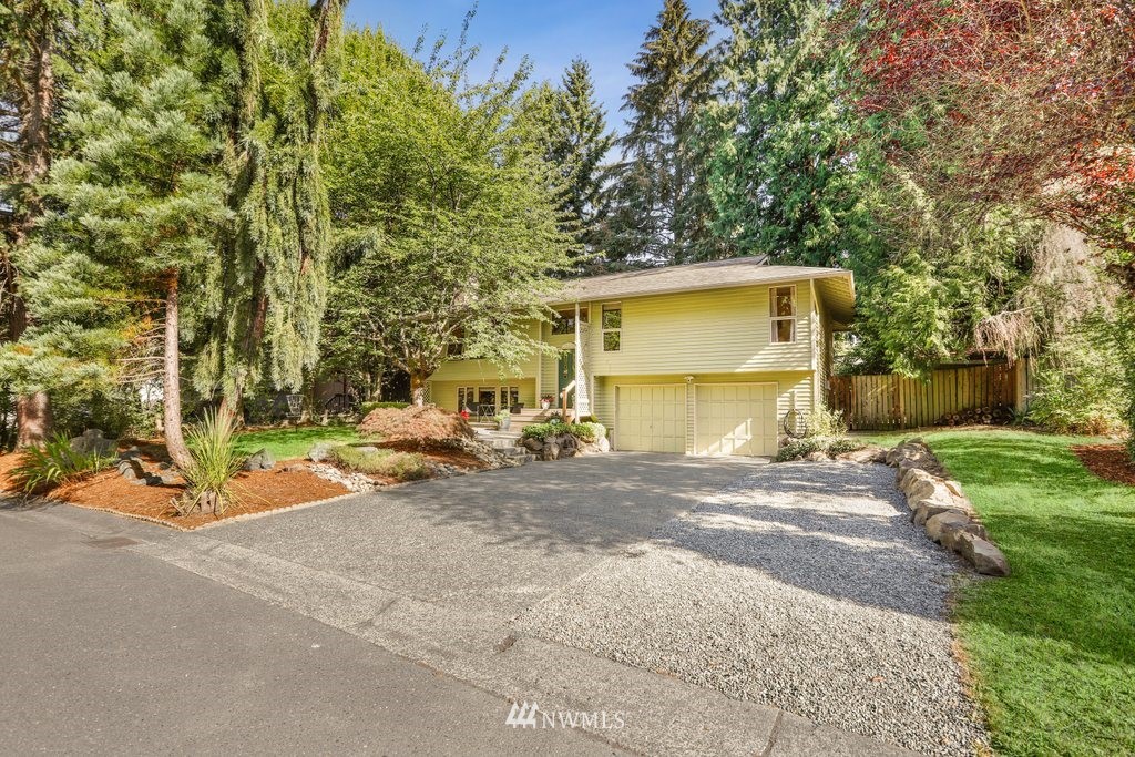 2123 171st Place Southeast Bothell, WA 98012 - Photo 3 of 29 Gallery Image 3
