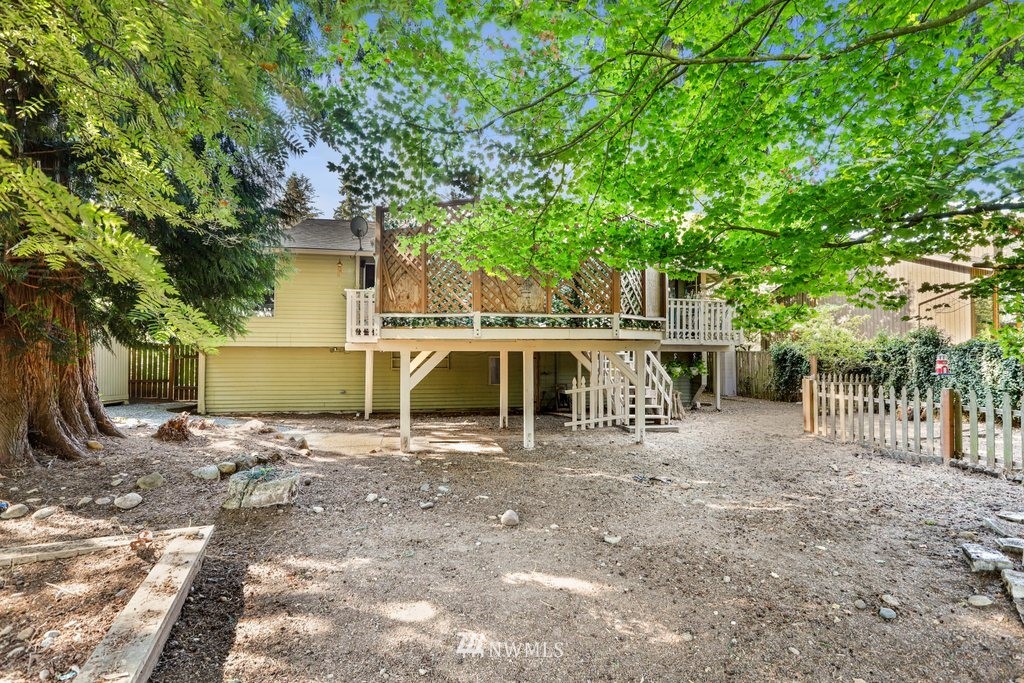2123 171st Place Southeast Bothell, WA 98012 - Photo 26 of 29 Gallery Image 26