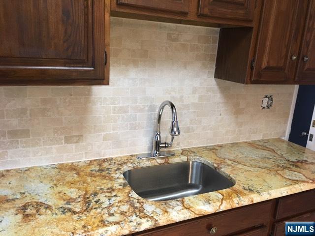 82 Westervelt Place Lodi, NJ 07644 - Photo 11 of 18