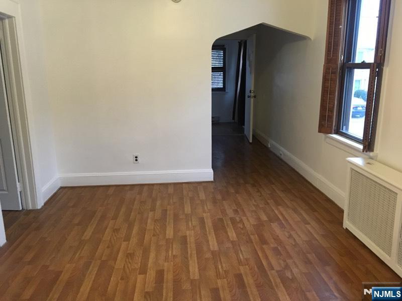 82 Westervelt Place Lodi, NJ 07644 - Photo 14 of 18