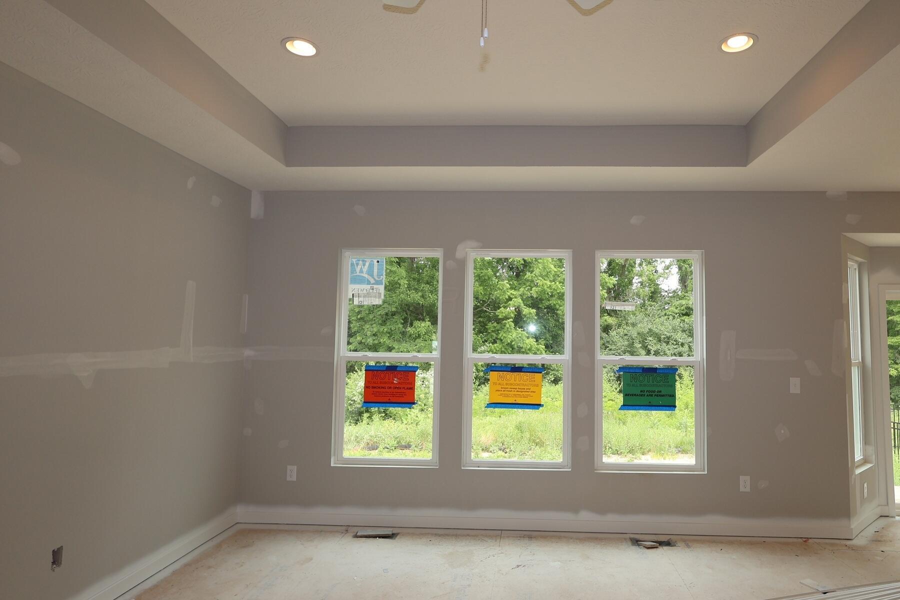 378 Canterbury Road Commercial Point, OH 43116 - Photo 10 of 19 Living Room