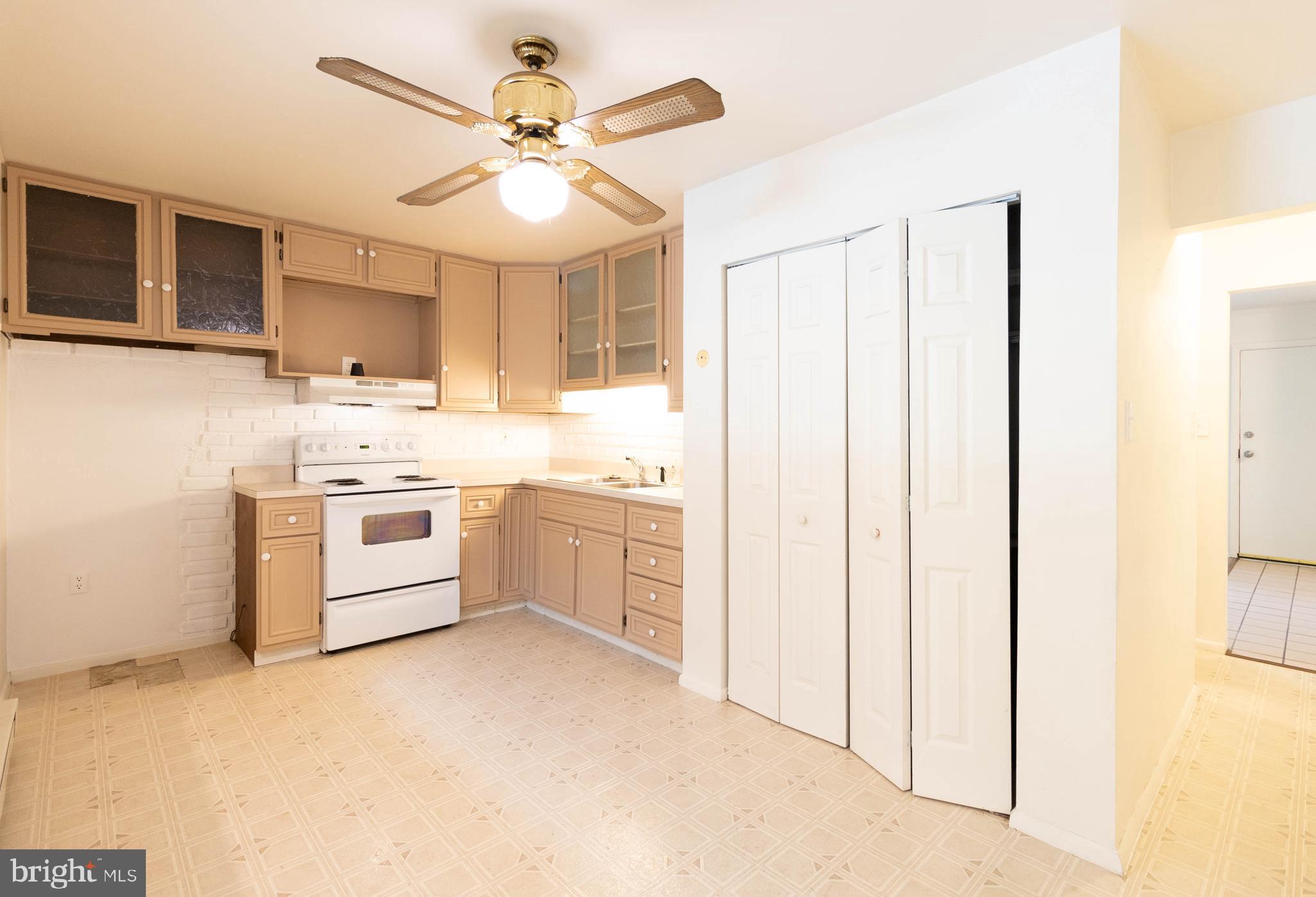 313 West Ridge Street Carlisle, PA 17013 - Photo 8 of 29 Gallery Image 8