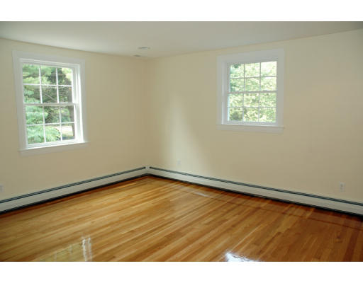 438 Laws Brook Road Concord, MA 01742 - Photo 7 of 9 Gallery Image 7