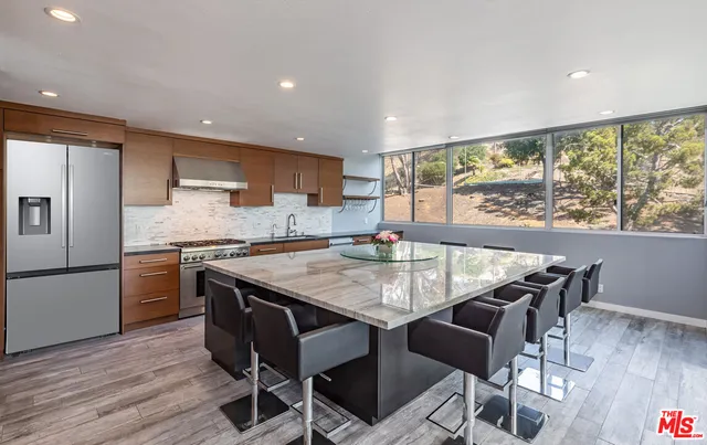 a view of a tennis court