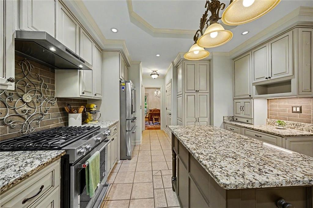 1022 Oak Way Canton, GA 30114 - Photo 18 of 48