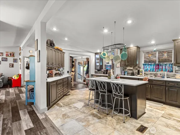 $430,000 | 147 Carlon Loop Road, Longview, WA 98632