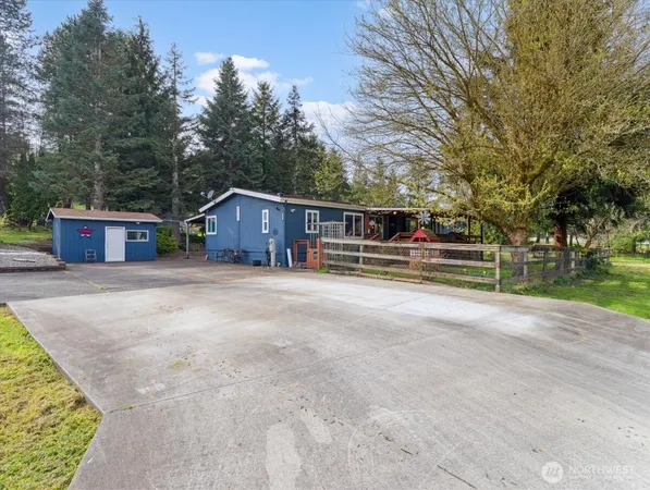 $430,000 | 147 Carlon Loop Road, Longview, WA 98632