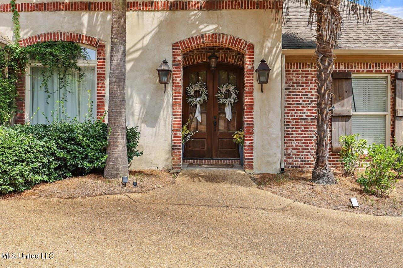 603 Brookfield Place Florence, MS 39073 - Photo 2 of 32 03-603 Brookfield Pl