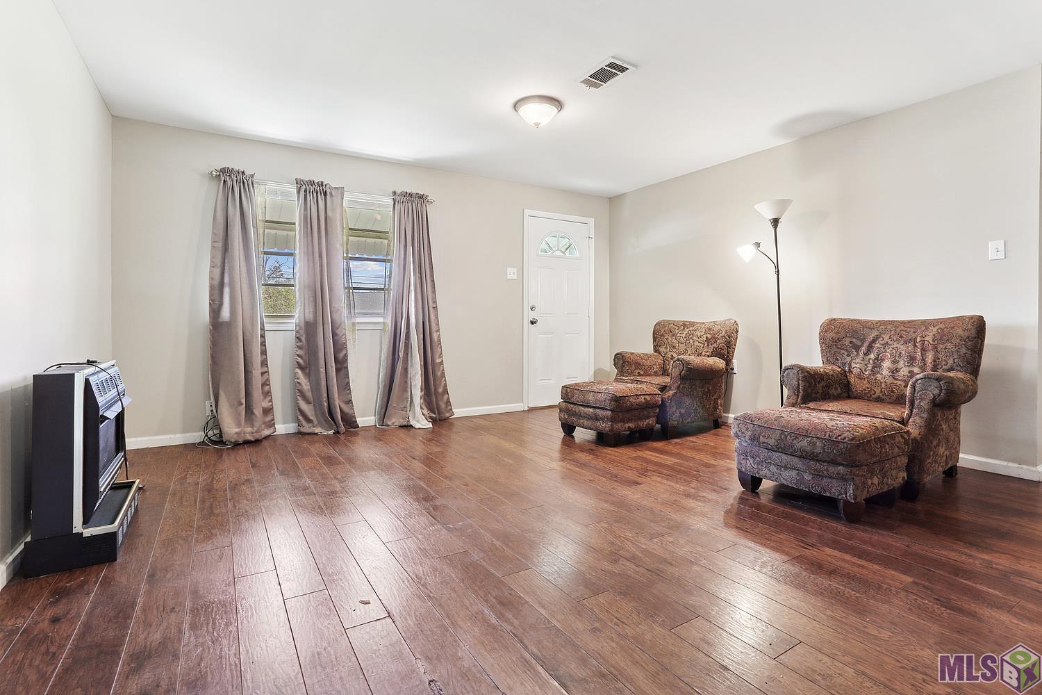 45108 Gold Place Road St. Amant, LA 70774 - Photo 7 of 10 Gallery Image 7
