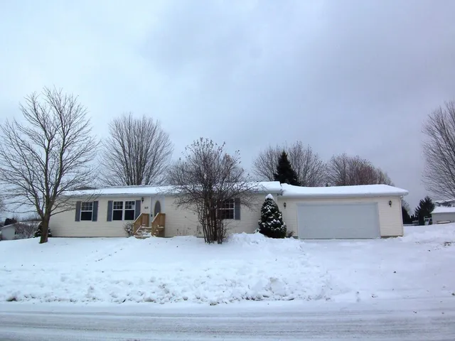 $309,900 | 103 J P Court, Eden, WI 53019