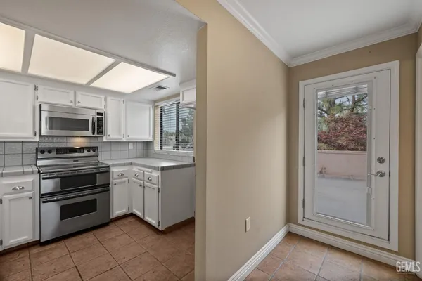 $299,900 | Undisclosed Address, Bakersfield, CA 93306